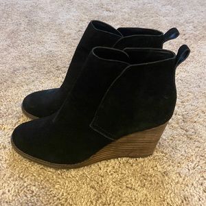 LUCKY black suede wedge booties